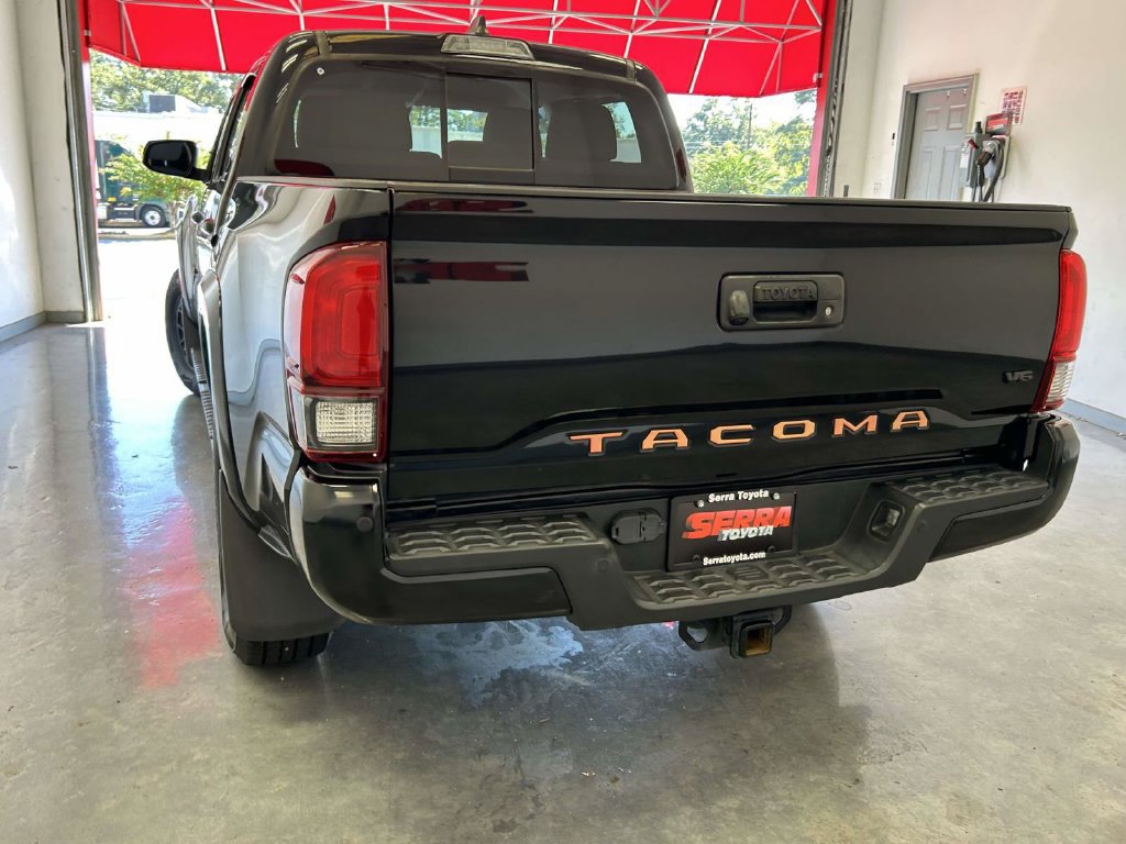 Certified 2022 Toyota Tacoma SR5 RWD image 5