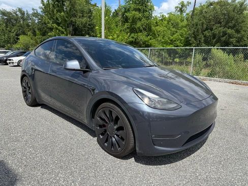 Used 2022 Tesla Model Y Performance AWD/4WD image 3