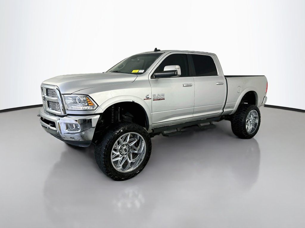 Used 2017 RAM 2500 Laramie AWD/4WD image 3