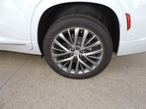 New 2026 Buick Enclave Avenir w/ Super Cruise Package image 11