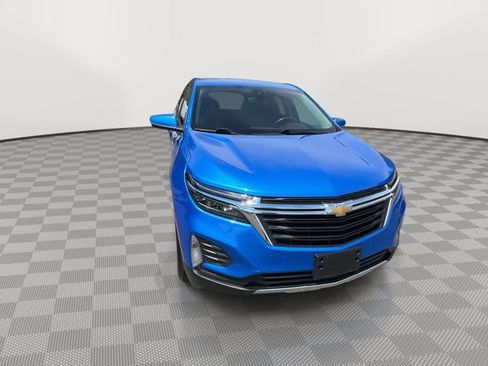 Used 2024 Chevrolet Equinox LT AWD/4WD image 2