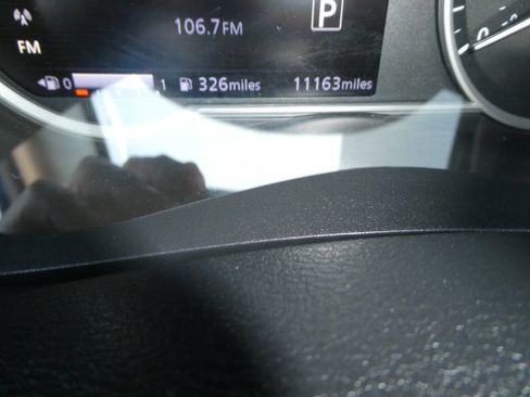 Used 2021 Nissan Versa SV image 13