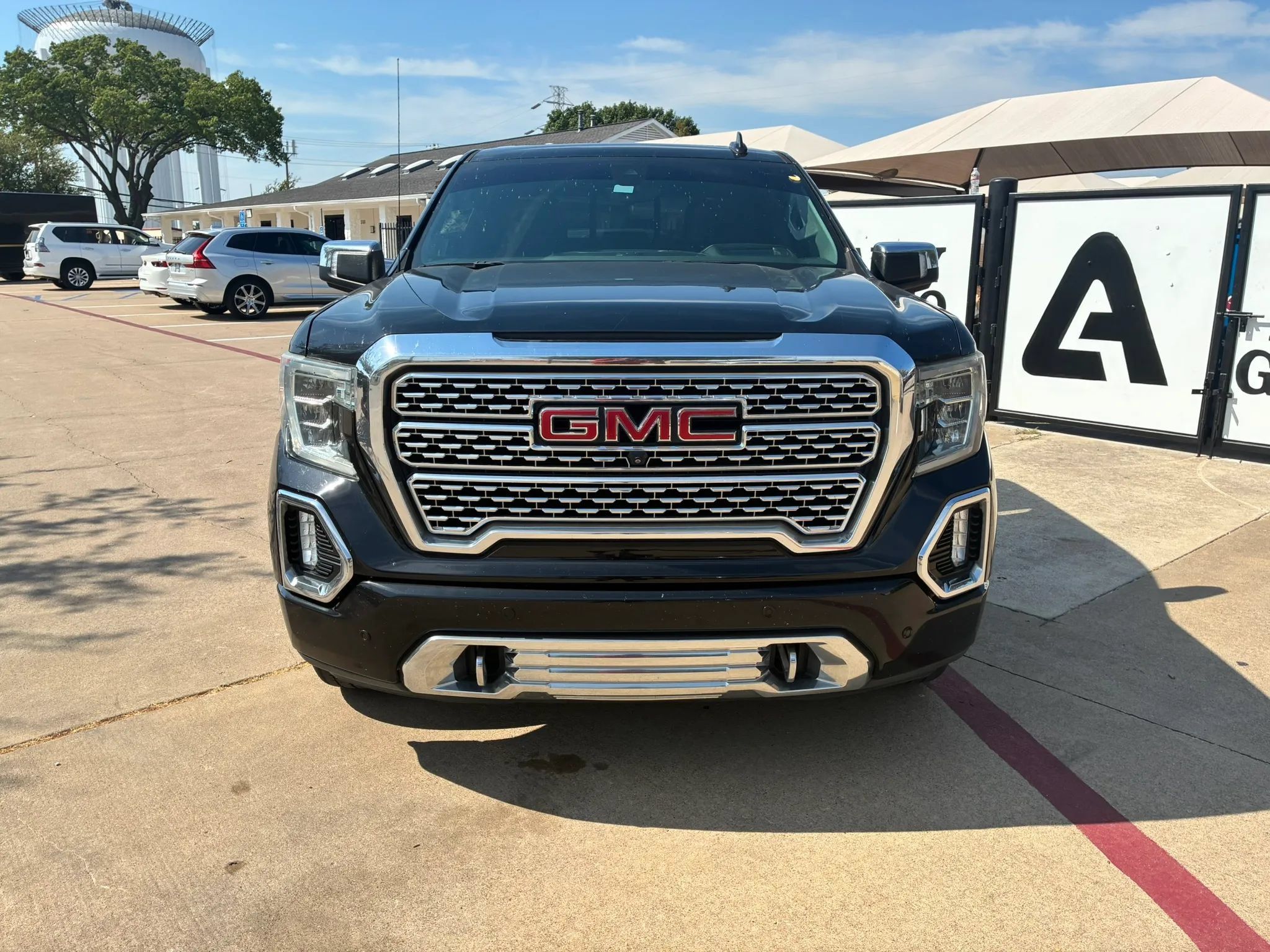 Used 2019 GMC Sierra 1500 Denali w/ Denali Ultimate Package AWD/4WD image 2