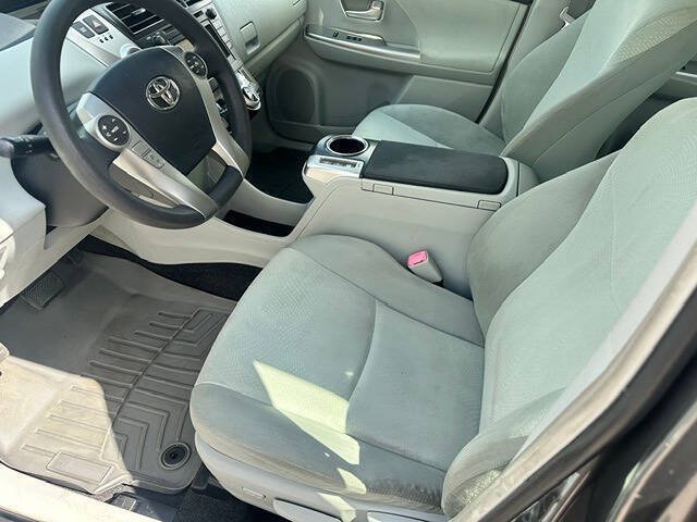 Used 2012 Toyota Prius V Two FWD image 10