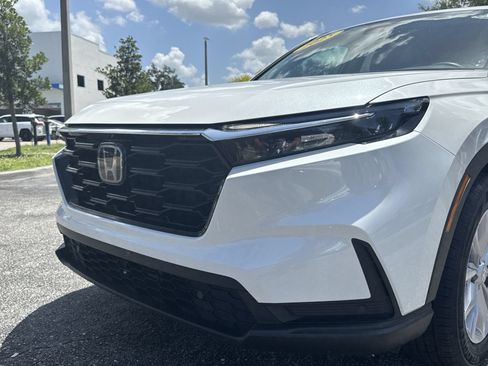 Used 2025 Honda CR-V EX-L image 10
