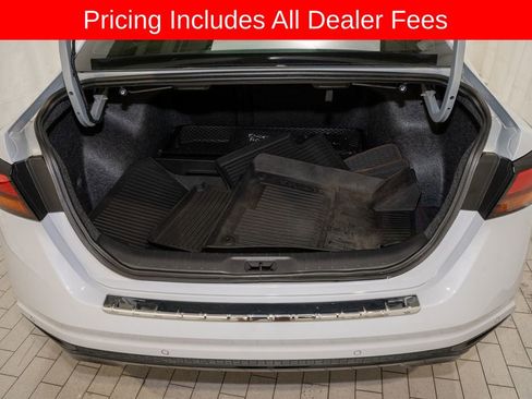 Certified 2023 Nissan Altima 2.5 SR w/ SR Premium Package FWD image 5