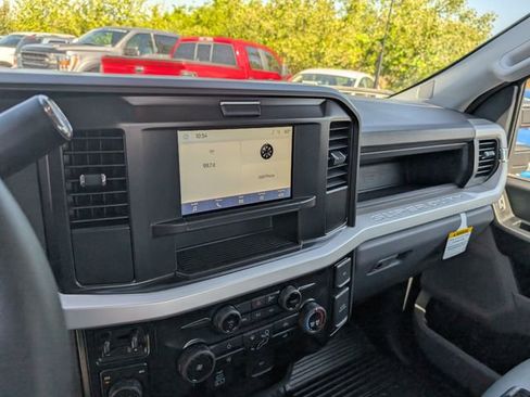 New 2026 Ford F250 4x4 Crew Cab Super Duty image 21