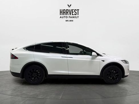 Used 2019 Tesla Model X 100D image 8