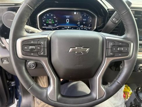 Used 2023 Chevrolet Silverado 1500 RST AWD/4WD image 11