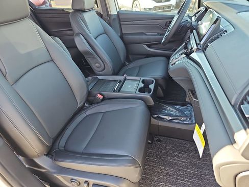 New 2026 Honda Odyssey EX-L image 10