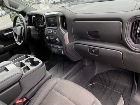 Used 2024 Chevrolet Silverado 1500 Custom Trail Boss AWD/4WD image 17
