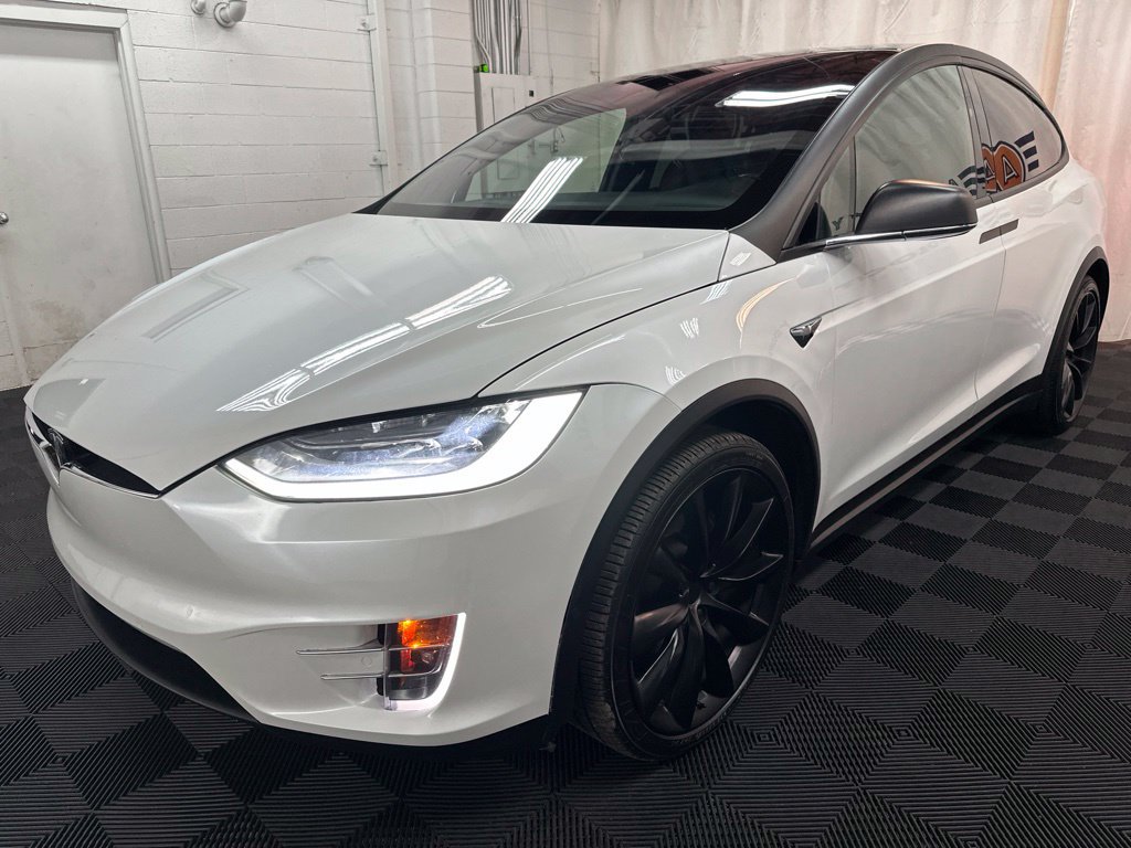 Used 2020 Tesla Model X Long Range AWD/4WD image 4