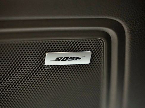 Certified 2025 Porsche Macan image 22