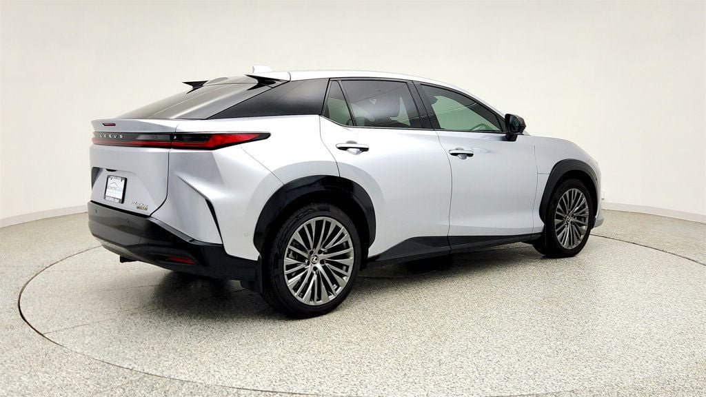 Used 2023 Lexus RZ 450e Premium w/ Accessory Package (A2) AWD/4WD image 5
