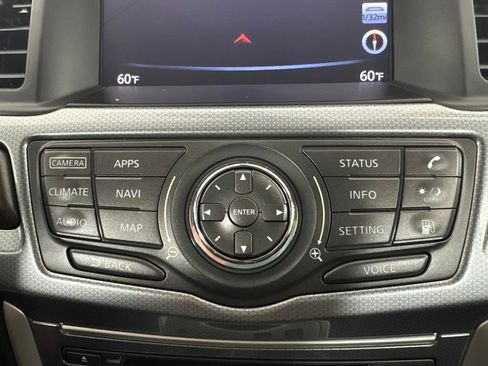 Used 2019 Nissan Pathfinder SL FWD image 29