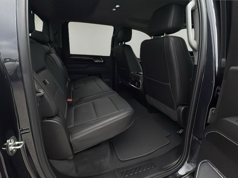 Used 2024 GMC Sierra 2500 Denali w/ Denali Reserve Package image 14