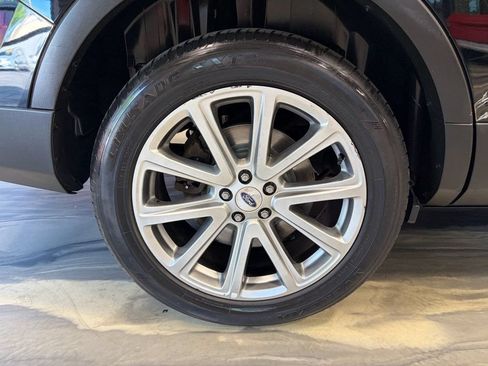 Used 2017 Ford Explorer Limited AWD/4WD image 27