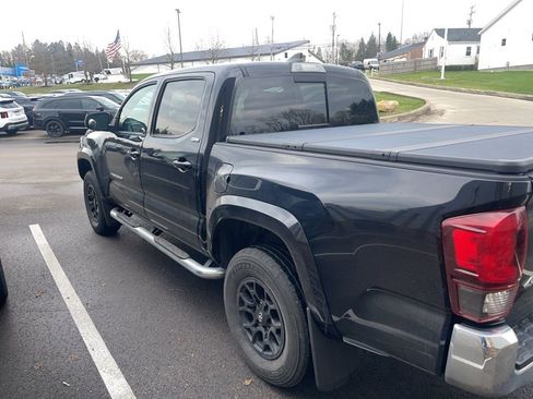 Used 2019 Toyota Tacoma SR5 image 3