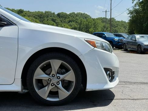 Used 2012 Toyota Camry SE FWD image 7