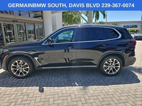 Used 2024 BMW X5 sDrive40i w/ Premium Package RWD image 3