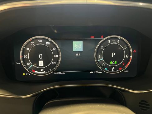 New 2025 Jaguar F-PACE R-Dynamic S AWD/4WD image 24
