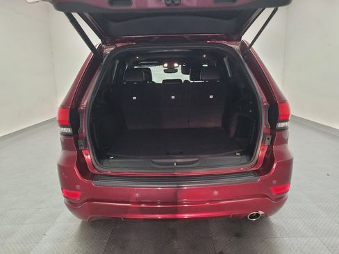 Used 2020 Jeep Grand Cherokee Altitude AWD/4WD image 29