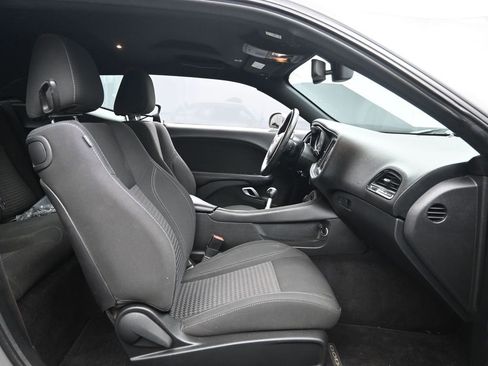 Used 2017 Dodge Challenger R/T RWD image 20
