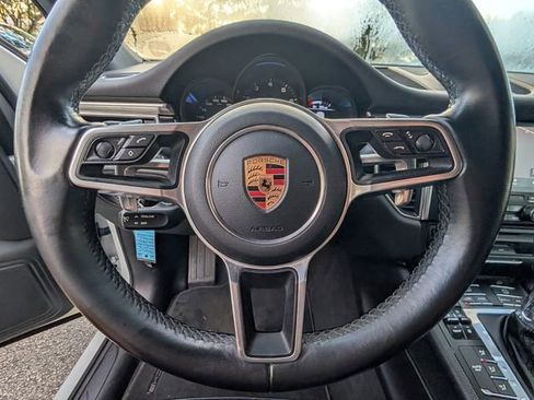 Used 2018 Porsche Macan image 33
