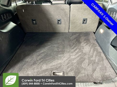 Used 2020 Ford Edge ST-Line w/ Cold Weather Package image 15