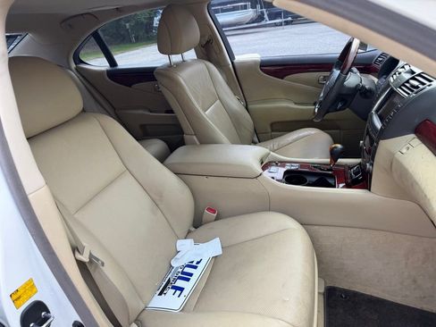 Used 2009 Lexus LS 460 AWD image 12