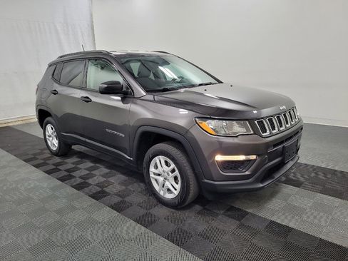 Used 2018 Jeep Compass Sport w/ Tech Group AWD/4WD image 11