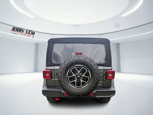 New 2025 Jeep Wrangler Unlimited Rubicon image 4