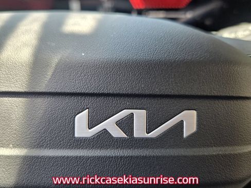 Used 2026 Kia Sorento LX FWD image 28