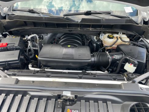Used 2023 Chevrolet Silverado 1500 LT w/ Leather Package AWD/4WD image 29