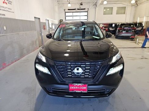 Certified 2023 Nissan Rogue SV w/ SV Premium B Package image 8