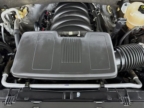Used 2023 Chevrolet Tahoe Z71 AWD/4WD image 38