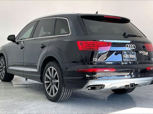 Used 2017 Audi Q7 3.0T Prestige w/ Prestige Package image 2