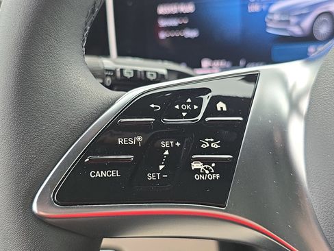 Certified 2026 Mercedes-Benz GLC 300 4MATIC image 17