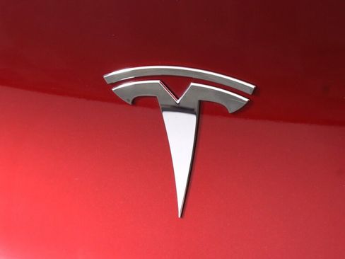 Used 2024 Tesla Model Y Performance AWD/4WD image 37