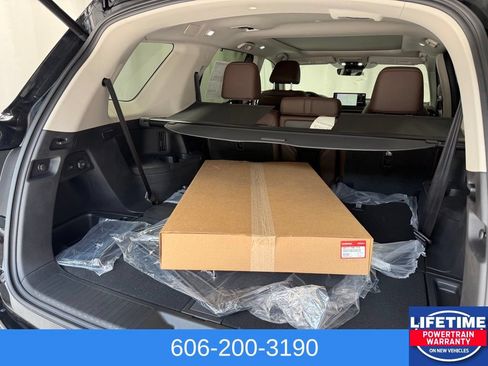 New 2026 Honda Pilot Elite image 11