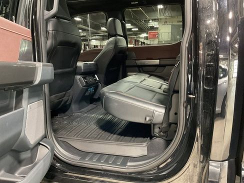 Used 2023 Ford F150 Lariat w/ Equipment Group 502A High image 8