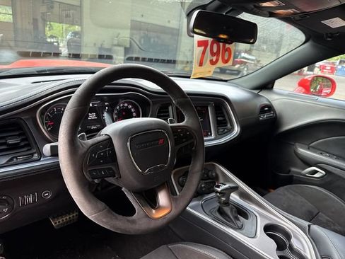 Used 2021 Dodge Challenger R/T Scat Pack RWD image 17