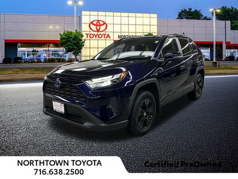 Used 2024 Toyota RAV4 XLE image 1