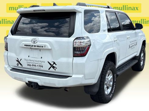Used 2021 Toyota 4Runner SR5 AWD/4WD image 4