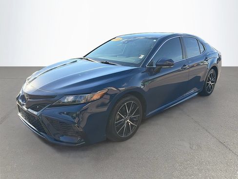 Used 2023 Toyota Camry SE FWD image 8