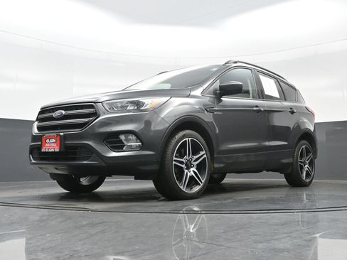 Used 2019 Ford Escape SEL image 26