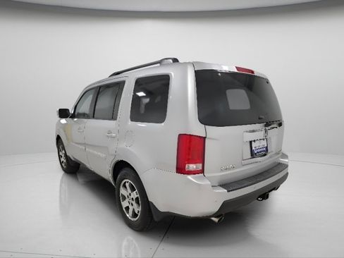 Used 2011 Honda Pilot Touring image 12