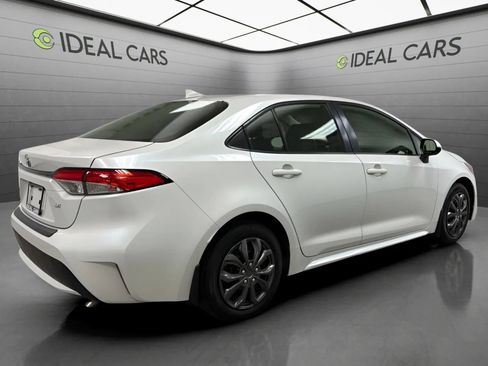 Used 2020 Toyota Corolla LE FWD image 5