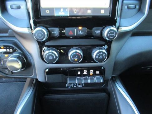 New 2026 RAM 1500 Express image 25