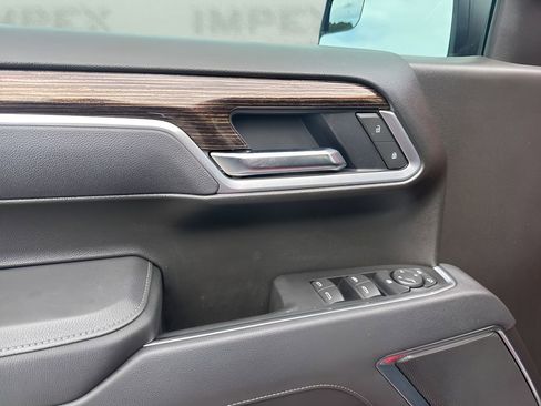 Used 2025 GMC Sierra 1500 Elevation w/ LPO, Elevation Black Package image 27